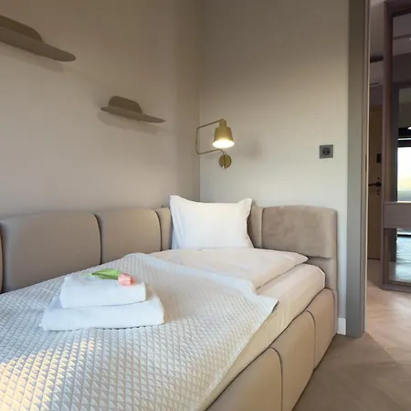 Urban Luxury Skyline Global, 22th Floor No 23 , Free Garage, Self Check-in Apartament *