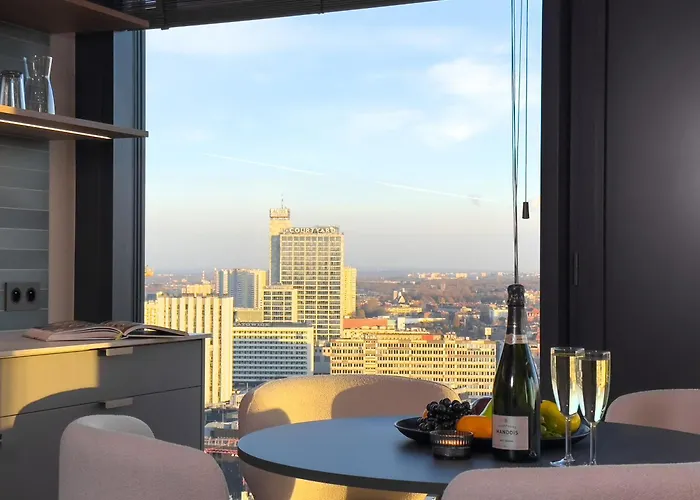 Urban Luxury Skyline Global, 22th Floor No 23 , Free Garage, Self Check-in *