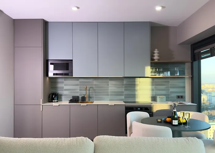 Urban Luxury Skyline Global, 22th Floor No 23 , Free Garage, Self Check-in קטוביץ