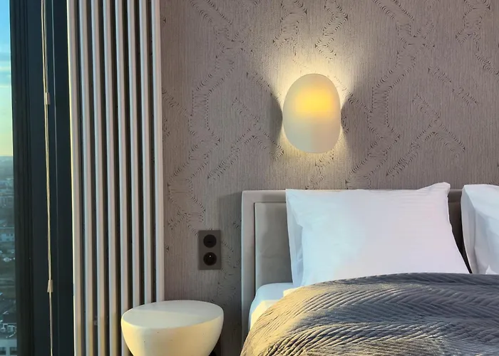 Urban Luxury Skyline Global, 22th Floor No 23 , Free Garage, Self Check-in *