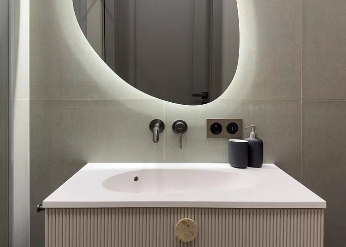 Urban Luxury Skyline Global, 22th Floor No 23 , Free Garage, Self Check-in