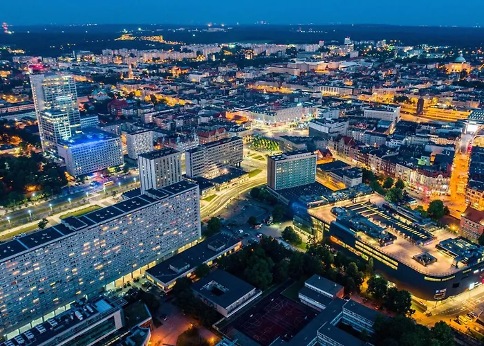 Urban Luxury Skyline Global, 22th Floor No 23 , Free Garage, Self Check-in דירה